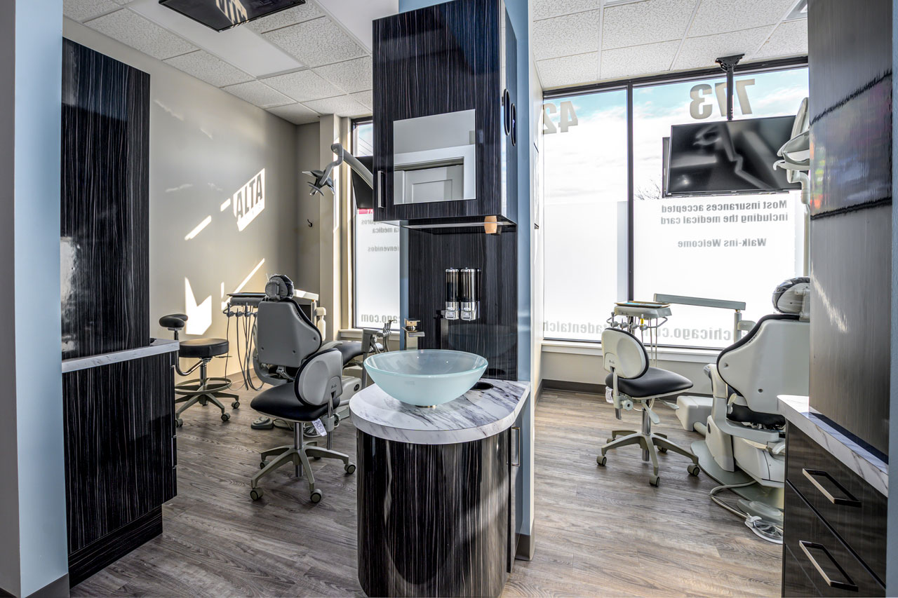 Cosmetic Dentist in Chicago